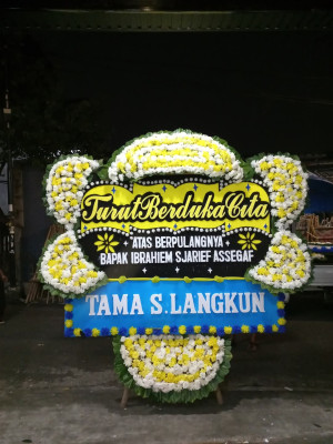 Papan Bunga Duka di Lubuk Kilangan